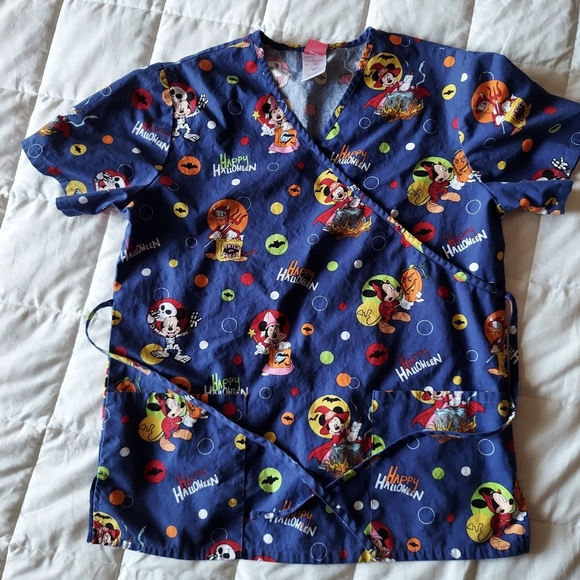 Disney Other - Disney Mickey and Friends Halloween Scrub